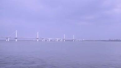 实拍视频钱塘江江景视频的预览图